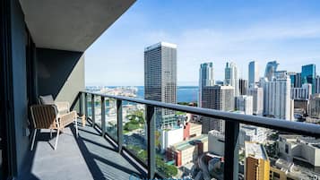 Deluxe Apartment, Balcony, City View | Balcony