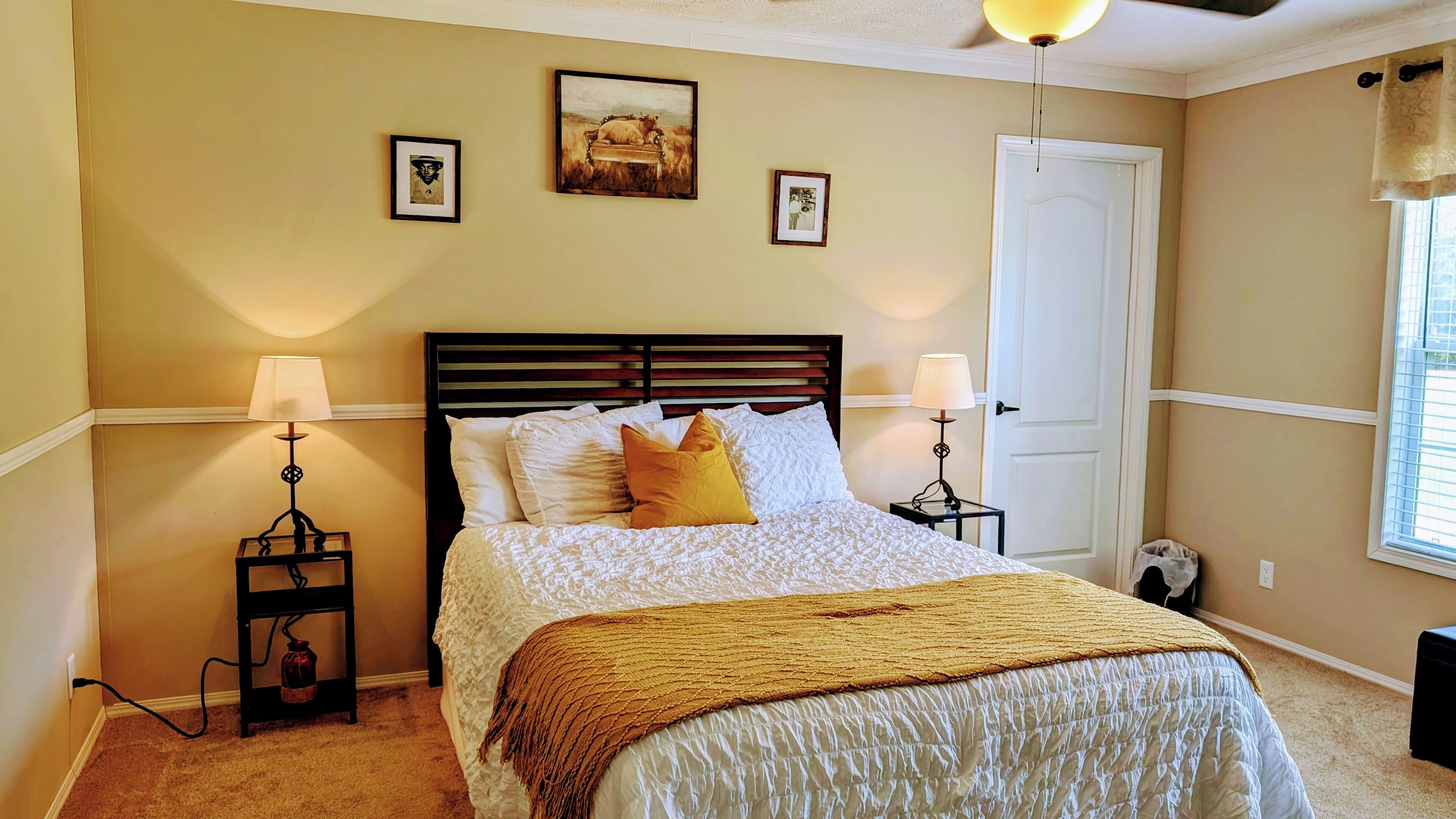 4 bedrooms, desk, iron/ironing board, free WiFi