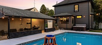 Live the Game: Pool, Cinema, Gym, Jersey Wall