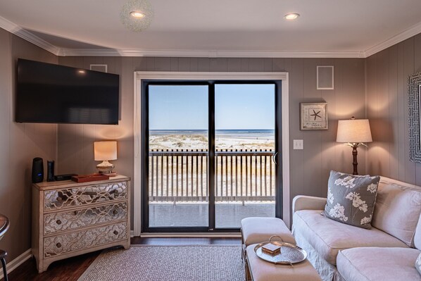 Een smart-tv en een stereo