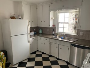 Private kitchen - Ted's Place (London)