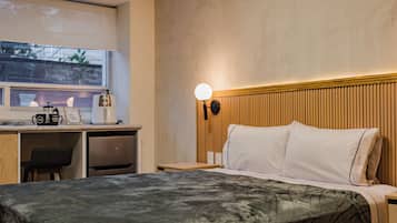 Superior Room | Desk, laptop workspace, iron/ironing board, free WiFi