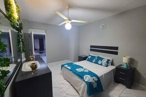 1 chambre, fer et planche à repasser, Wi-Fi, draps fournis