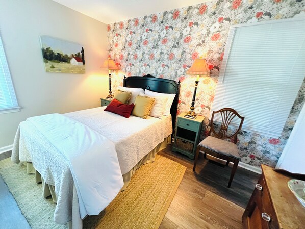 3 chambres, fer et planche à repasser, Wi-Fi, draps fournis