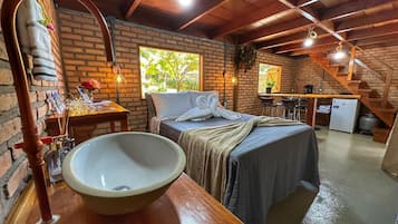 Family Chalet, River View