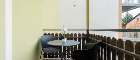 Classic Apartment, Non Smoking, Balcony | Balcony