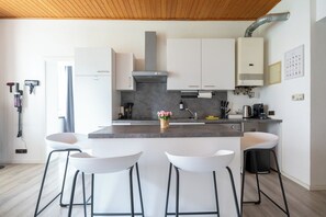 Family Apartment, Multiple Beds, Non Smoking, Kitchen | Private kitchen