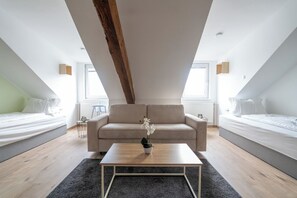 Family Apartment, Multiple Beds, Non Smoking, Kitchen | 1 bedroom, premium bedding, in-room safe, blackout drapes