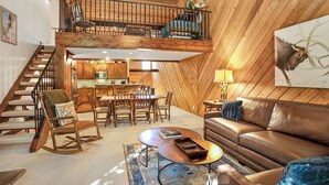 Living area - 125 - Platinum Rated Mountain Home Ski In/Ski Out Hot Tub (Beaver Creek)