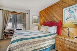 4 habitaciones, tabla de planchar con plancha y wifi gratis 