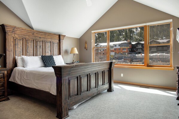 3 bedrooms, free WiFi, bed sheets