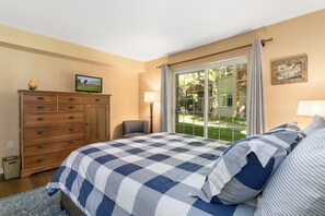 2 bedrooms, desk, free WiFi, bed sheets