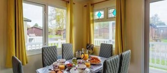 Beautiful 3 Bedroom Lodge