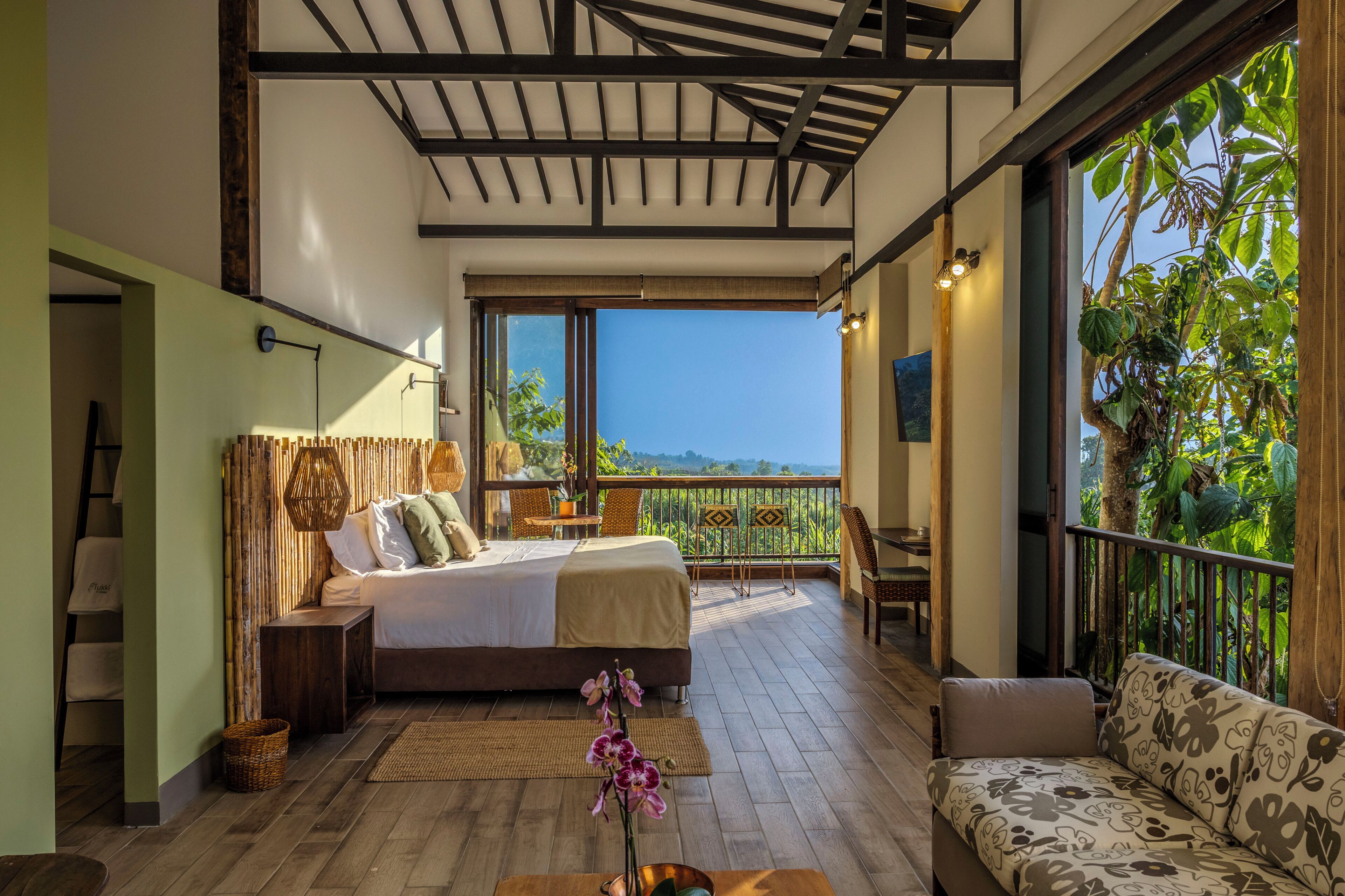 Luxury Room | Premium bedding, individually decorated, individually furnished