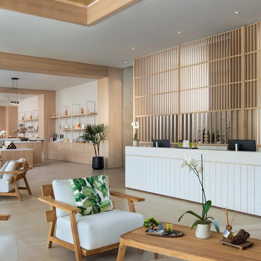 Sauna, hot tub, steam room, body treatments, hydrotherapy, aromatherapy