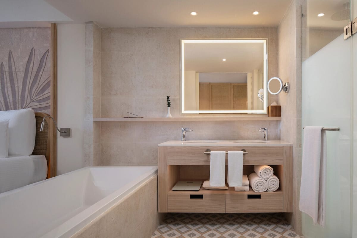 Separate bathtub and shower, hair dryer, bathrobes, slippers