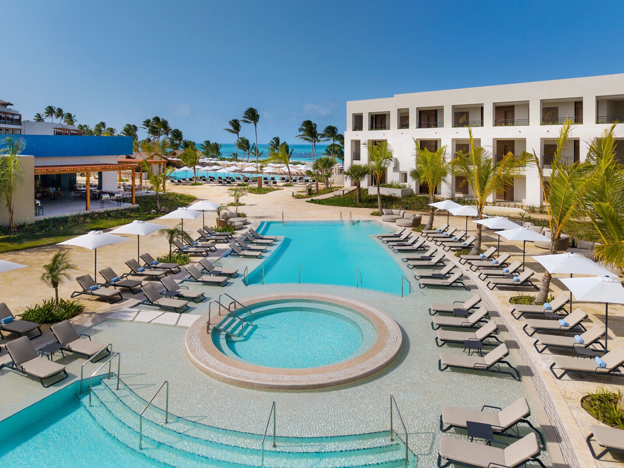 3 outdoor pools, open 7:00 AM to 6:30 PM, pool umbrellas, sun loungers