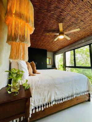 3 bedrooms, desk, iron/ironing board, travel cot - 5 Min Beach -Villa Private Pool - Jacuzzi and Bar (Tulum)