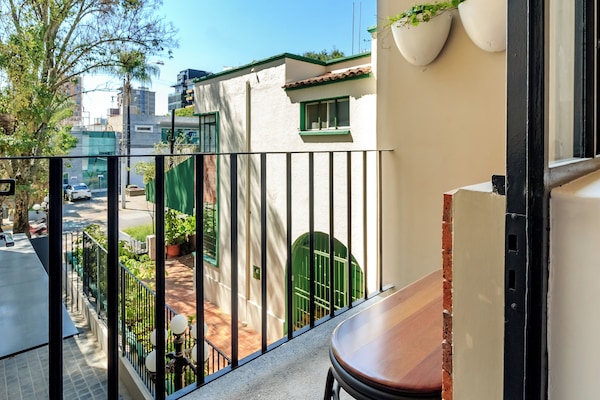 Apartamento clássico, 2 quartos | Terraço/pátio