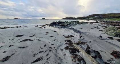 Private and Picturesque Luxury Cottage on Mull