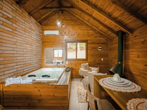 Comfort Cabin | Living area - Vila Vicença Natural Refuge (Praia Grande)