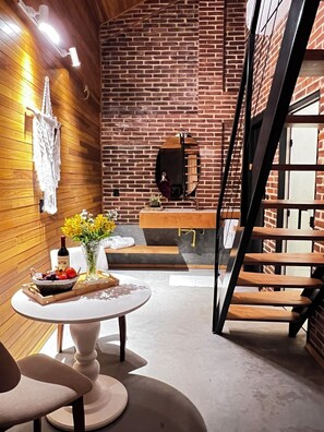 豪華小屋, 1 張加大雙人床和 1 張沙發床, 山景 | 私人廚房 | 大型冰箱、微波爐、鍋具/餐盤/廚房用品