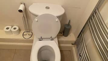 Apartment | Bathroom