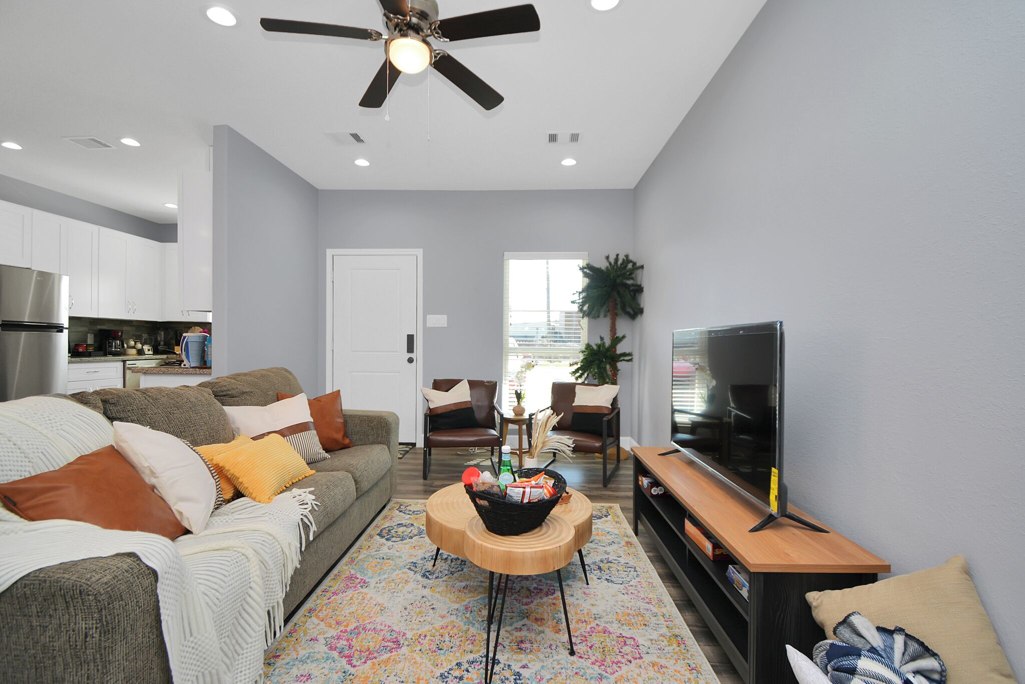 50-inch Smart TV with cable channels, Netflix, streaming services