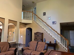 Interior - The Big Chill: a 4-bedroom house on Sweetbriar Park at Lake of the Woods (Locust Grove)