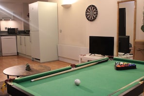 Apartment | Games room - Nottingham Hill Apartment Retreat (Nottingham)