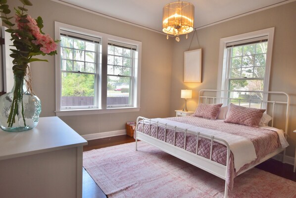 3 chambres, accès au Wi-Fi (inclus), literie fournie