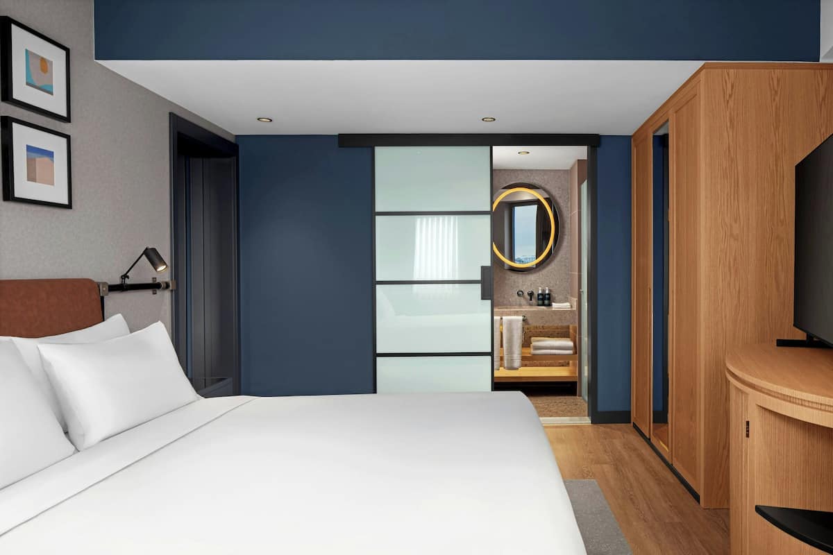 1 habitación, ropa de cama hipoalergénica y minibar