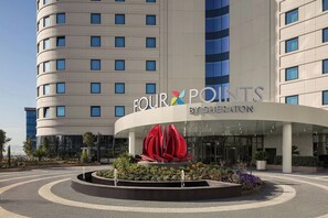 Exterior - Four Points By Sheraton Istanbul Pendik (Istanbul)