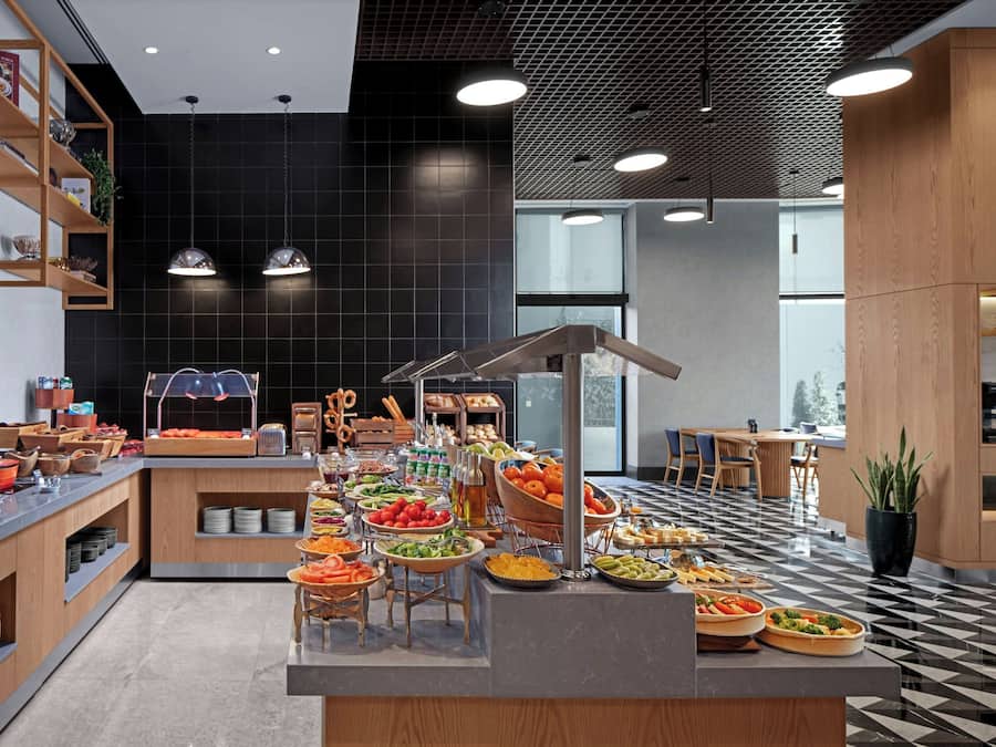 Desayuno buffet diario (TRY 500 por persona)