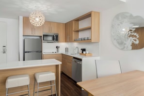 Desk, laptop workspace, blackout drapes, iron/ironing board - Element by Marriott Savannah Midtown (Savannah)