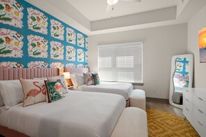 2 bedrooms, desk, iron/ironing board, travel crib - Tropical Oasis 2BR/2BA w./ Pool, Gym, and Theater (Naples)