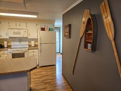 Charming 3-bedroom home in the heart of Cassville!