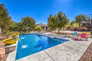 حمّام سباحة خارجي