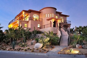 Exterior - Casa Glende: Golf and Sea Views in Puerto Los Cabos (Puerto Los Cabos)