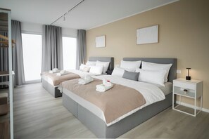 3 bedrooms, desk, iron/ironing board, travel crib - LaMiaCasa Grande Family-Business Groups-APT-Base (Stuttgart)