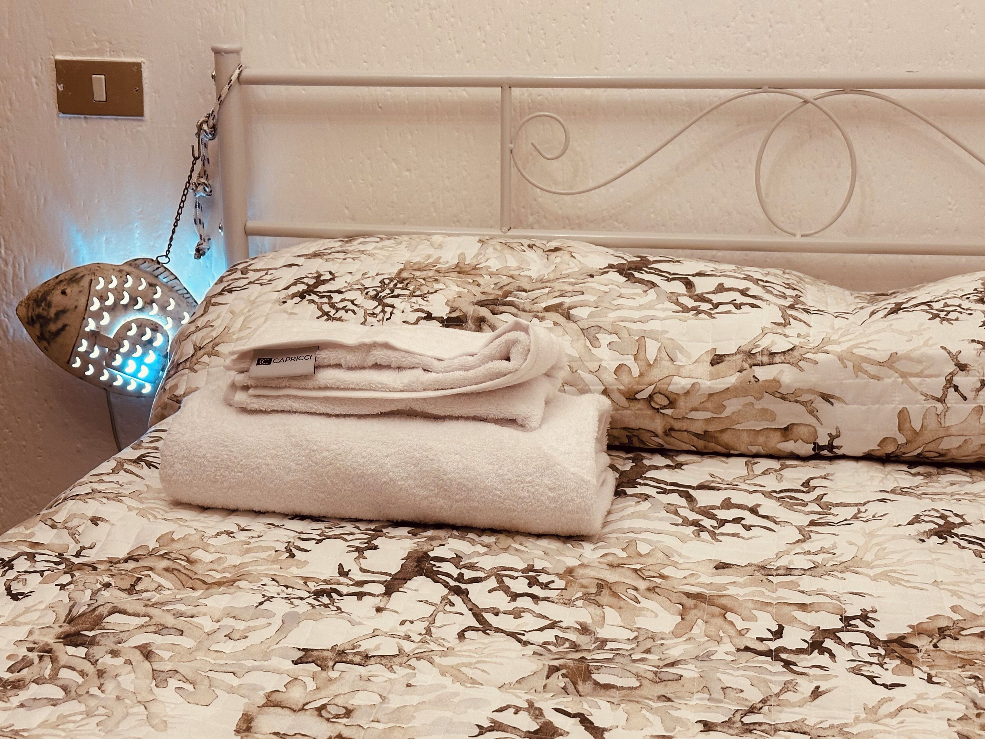 3 soverom, strykejern/-brett, wi-fi og sengetøy