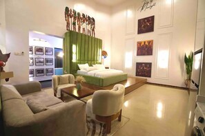 Books - Tales By Moon Light' By Fox-Homes, Lekki Phase1 (Lagos)