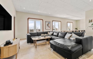 Smart TV, foosball - Nice home in Ebeltoft (Ebeltoft)