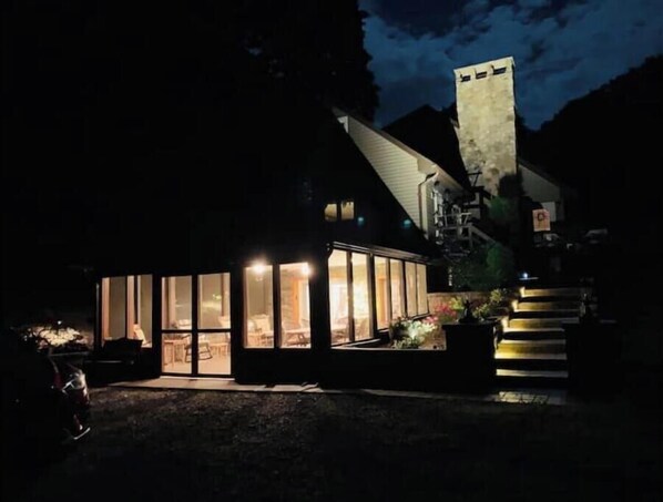 Exterior - Raystown Mountain Escape - Views & Relaxing Spaces (James Creek)