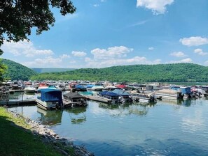 Marina - Raystown Mountain Escape - Views & Relaxing Spaces (James Creek)