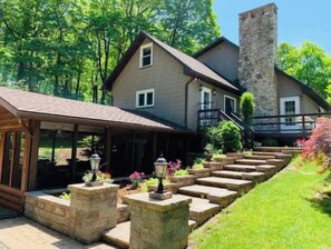 Exterior - Raystown Mountain Escape - Views & Relaxing Spaces (James Creek)