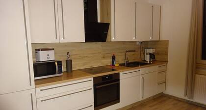 Large 3 bedroom apartment for up to 7 people