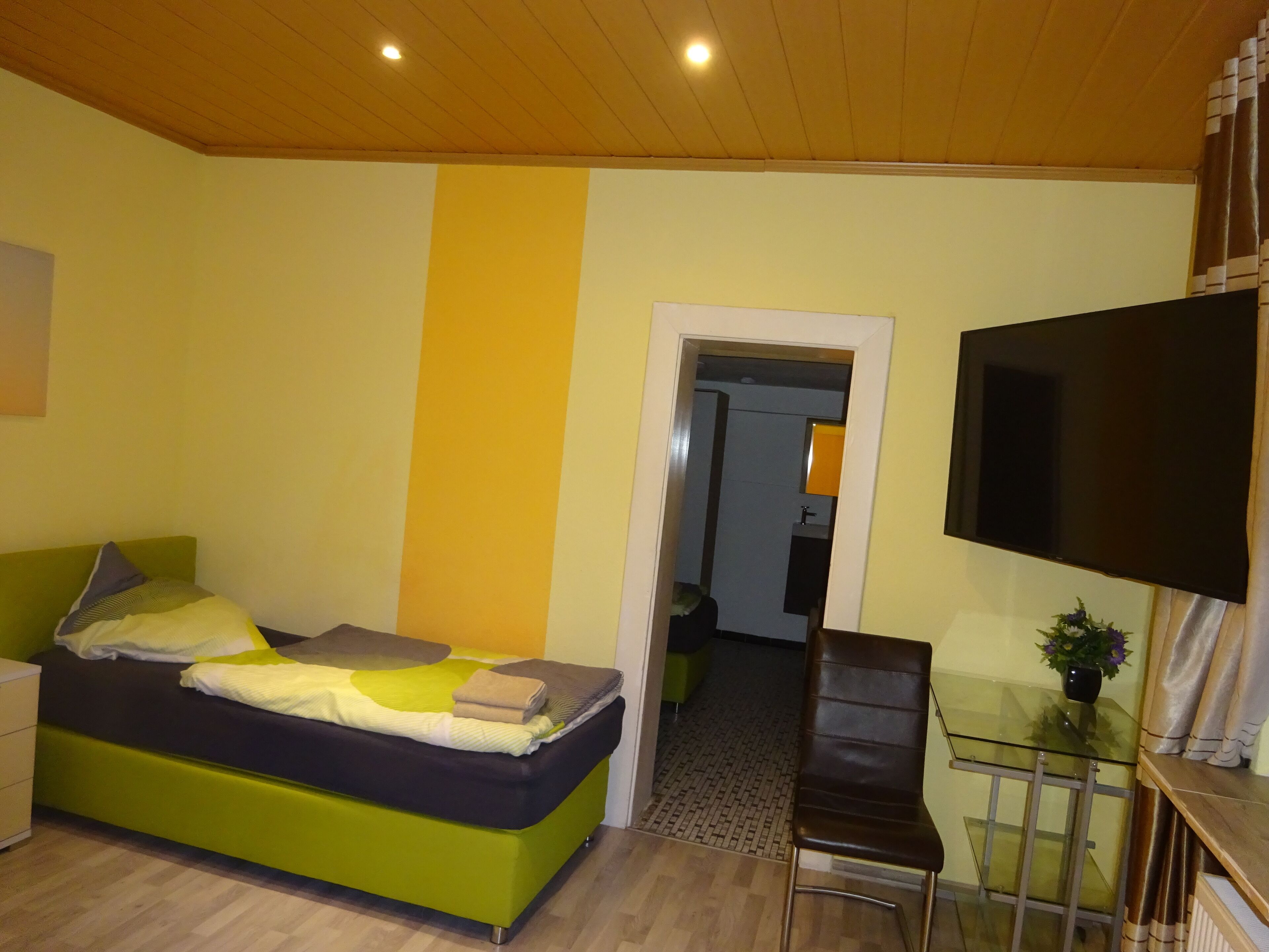 3 Schlafzimmer, Bügeleisen/Bügelbrett, WLAN, Bettwäsche