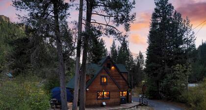 Riversong Lodge by Avantstay Sauna + Hot Tub On The Truckee River