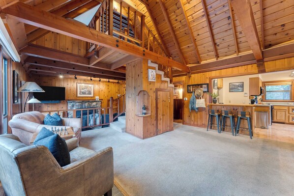 House (3 Bedrooms) | Interior - Riversong Lodge by Avantstay Sauna + Hot Tub On The Truckee River (Truckee)